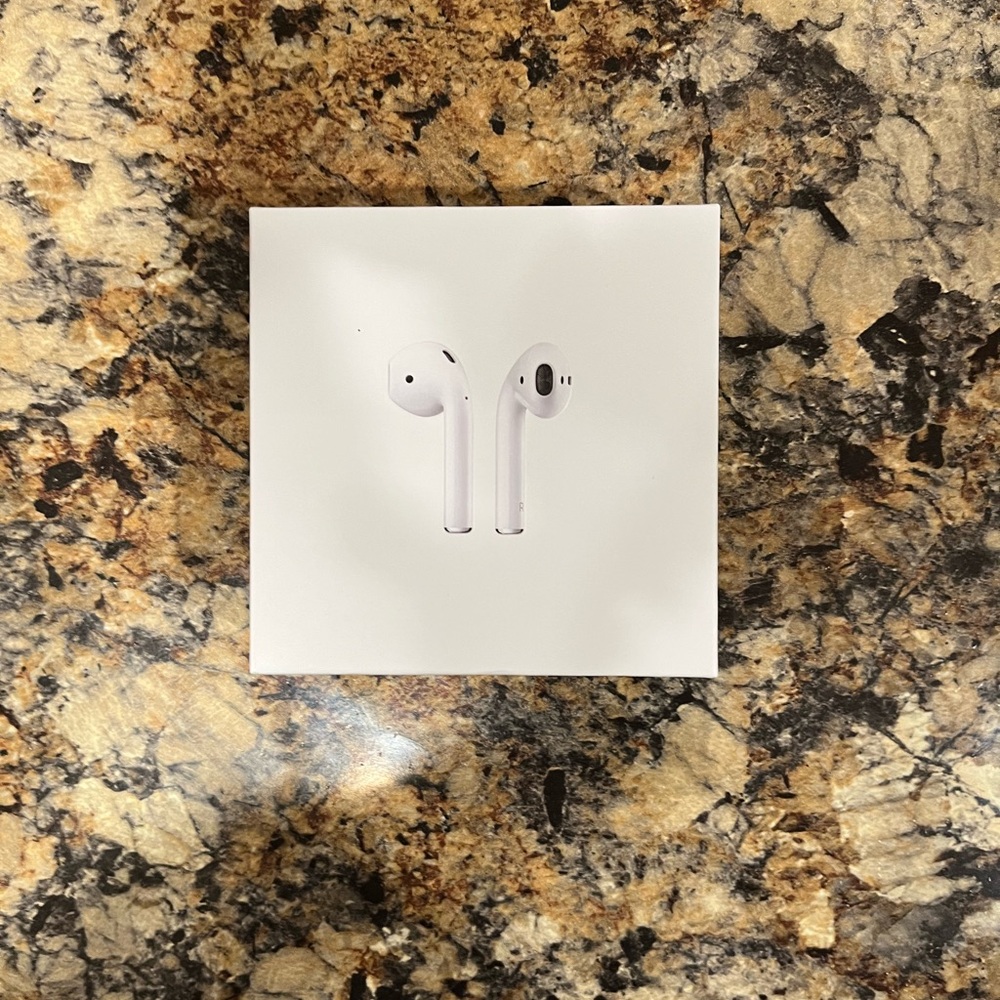 Apple White Earbud Headphones